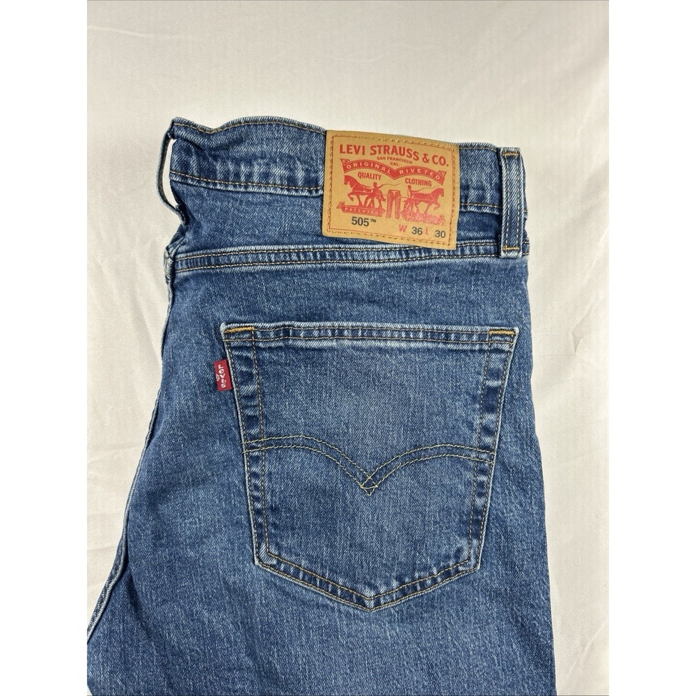 Levi's 505 Regular Fit Jeans Mens 36x30 Blue Straight Leg Denim Pants Classic